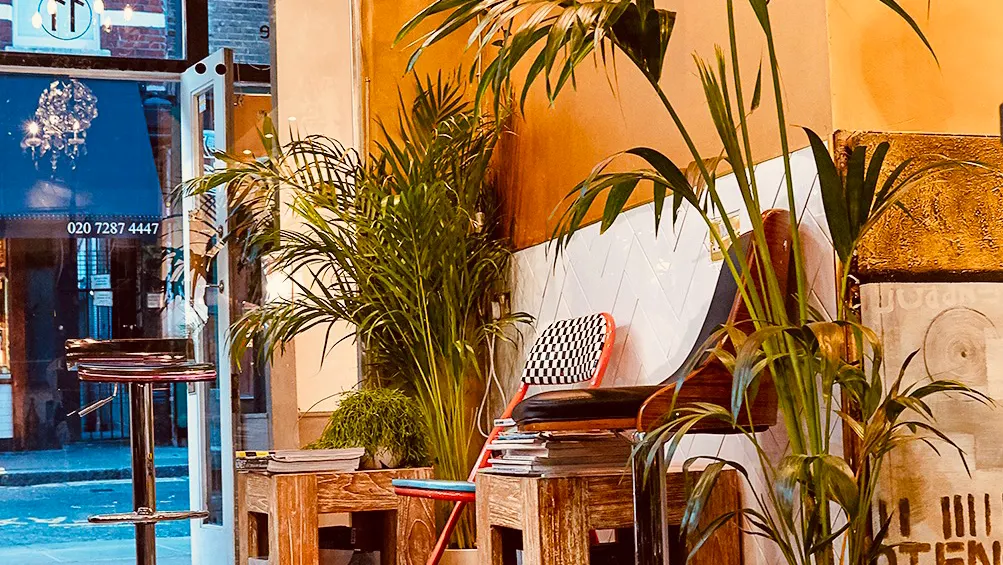Gusto Hairdressing Soho — Hairdresser in London